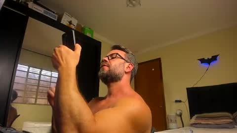 chris online show from November 12, 4:18 pm