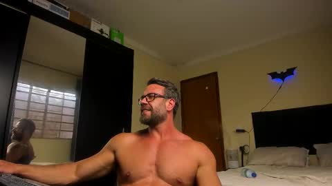 chris online show from November 28, 4:31 pm