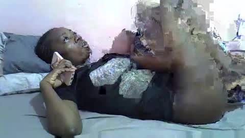 sexyghurl12 online show from March 24, 7:35 am