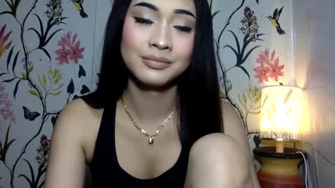 Snapshot of sexygoddessjade chatting on October 12, 8:46 am miss jade so online show from October 12, 8:46 am