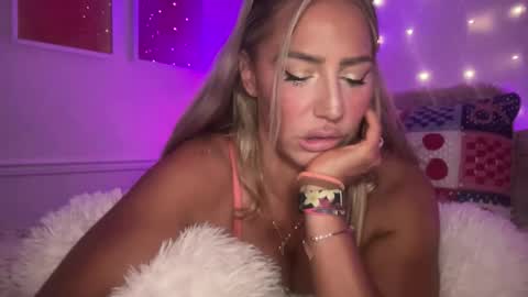 Ashley Love online show from June 5, 8:53 am