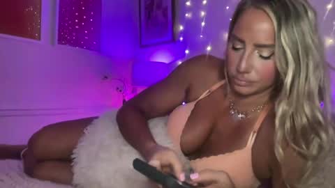 Ashley Love online show from August 1, 8:24 am