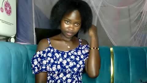 Snapshot of sexyhope212773 chatting on December 3, 9:24 pm hope online show from December 3, 9:24 pm