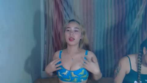 Snapshot of sexyhotbojean chatting on October 1, 6:03 pm jeanken and jelian online show from October 1, 6:03 pm