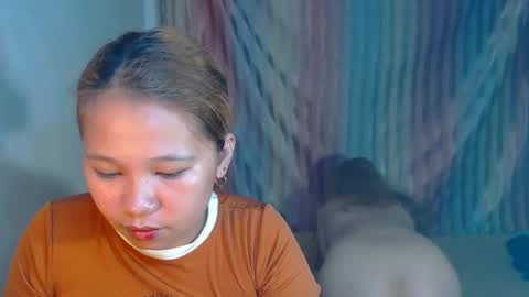 Snapshot of sexyhotbojean chatting on October 2, 7:54 pm jeanken and jelian online show from October 2, 7:54 pm