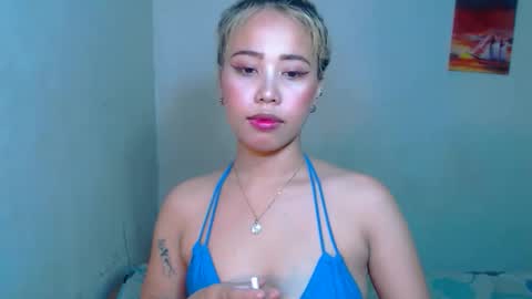 Snapshot of sexyhotbojean chatting on October 27, 6:39 am jeanken and jelian online show from October 27, 6:39 am