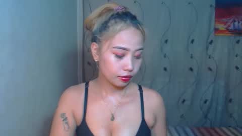 Snapshot of sexyhotbojean chatting on October 31, 5:30 am jeanken and jelian online show from October 31, 5:30 am