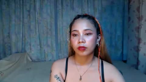 Snapshot of sexyhotbojean chatting on December 4, 8:39 pm jeanken and jelian online show from December 4, 8:39 pm