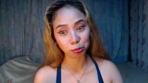 Snapshot of sexyhotbojean chatting on December 13, 9:42 pm jeanken and jelian online show from December 13, 9:42 pm