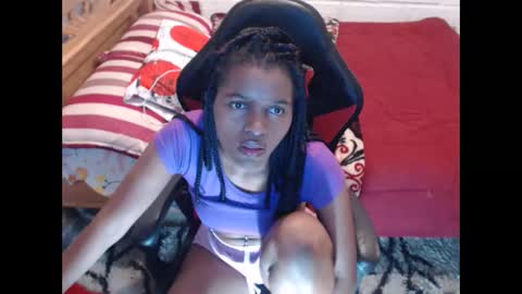 sexyjustin202 online show from December 3, 6:59 am
