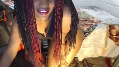 sexyjustin202 online show from May 17, 11:12 pm