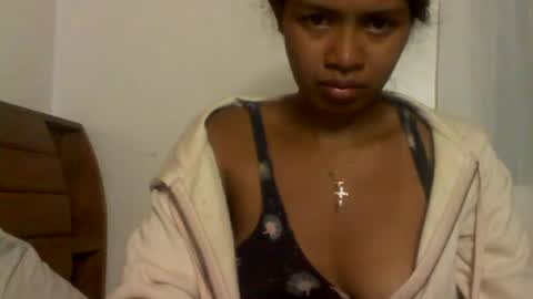 sexylarra12 online show from June 3, 2:47 am