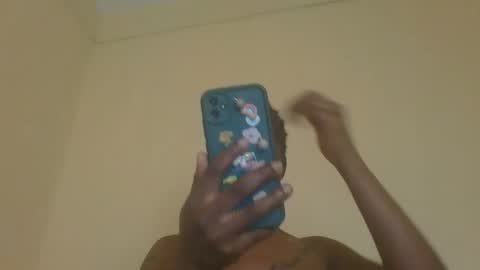 Snapshot of sexylavie chatting on December 3, 10:02 am sexylavie online show from December 3, 10:02 am