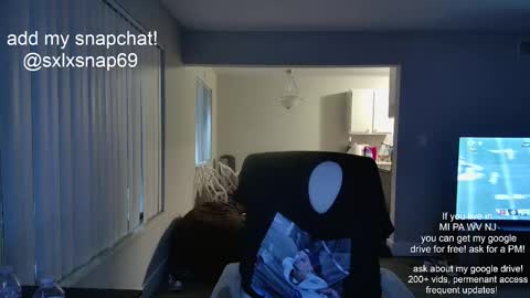 sexylax69 online show from October 17, 12:36 am