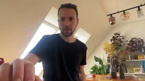 sexyleo8282 online show from June 17, 7:55 am