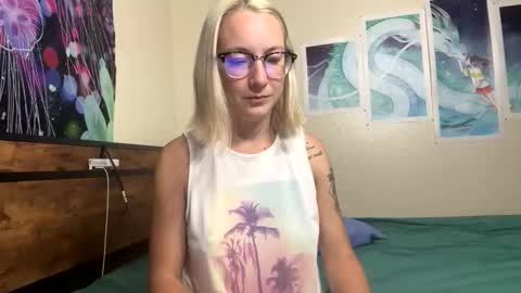 sexylexie93 online show from October 15, 1:28 am