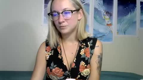 sexylexie93 online show from October 21, 1:39 am