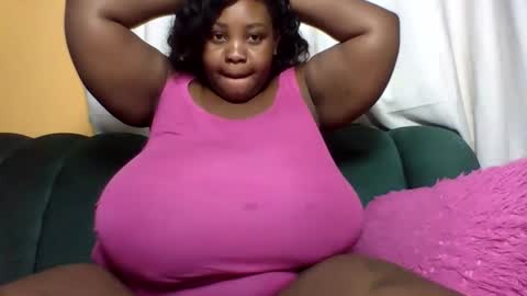 sexylo52 online show from May 25, 10:21 am