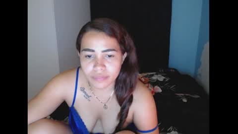 sexyloba  independent model online show from December 19, 12:02 am