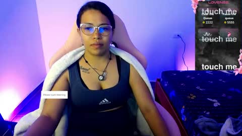 sexyloba  independent model online show from May 31, 12:41 am