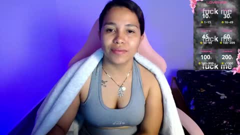 sexyloba  independent model online show from June 8, 12:25 am