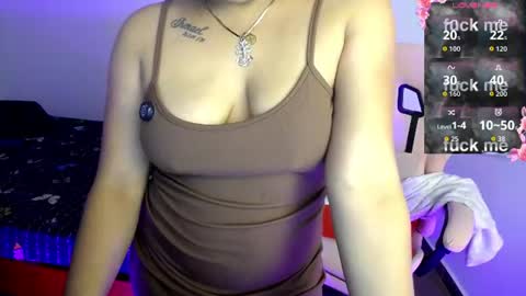 sexyloba  independent model online show from July 13, 12:46 am