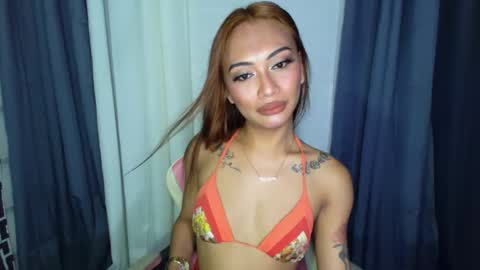 maxine online show from February 4, 7:00 pm