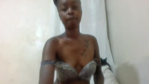sexylydiah online show from June 14, 3:52 am