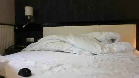 Snapshot of sexymaja77 chatting on July 17, 5:14 am David online show from July 17, 5:14 am