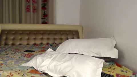 Snapshot of sexymia06 chatting on February 9, 2:06 am Melina online show from February 9, 2:06 am