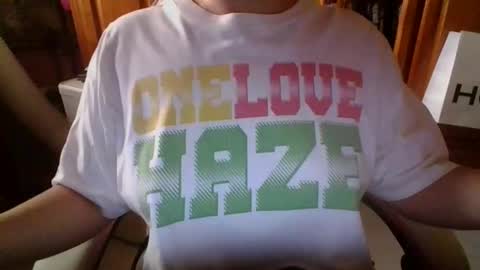 Snapshot of sexymisss24 chatting on September 28, 10:42 am sexymisss24 online show from September 28, 10:42 am