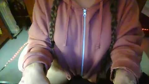 Snapshot of sexymisss24 chatting on April 5, 12:08 am sexymisss24 online show from April 5, 12:08 am