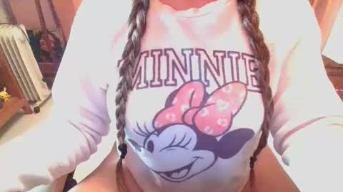 Snapshot of sexymisss24 chatting on April 13, 3:17 pm sexymisss24 online show from April 13, 3:17 pm