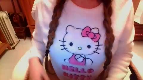 Snapshot of sexymisss24 chatting on April 16, 12:11 am sexymisss24 online show from April 16, 12:11 am
