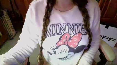 Snapshot of sexymisss24 chatting on April 25, 8:28 am sexymisss24 online show from April 25, 8:28 am