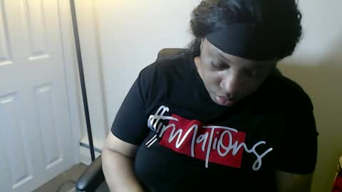 SexyMona online show from May 21, 7:37 am