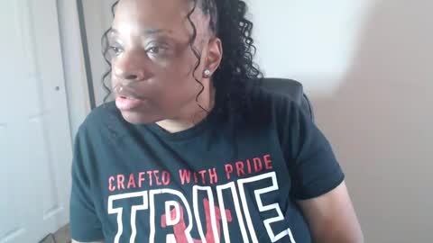 SexyMona online show from June 13, 2:04 pm