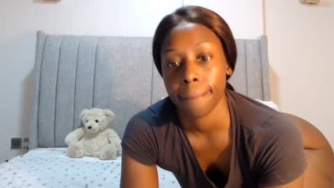 sexymonalisa1 online show from June 14, 6:32 pm