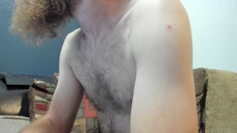 Snapshot of sexymountainman420 chatting on October 19, 10:21 pm Sexymountainman420 online show from October 19, 10:21 pm