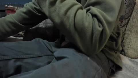 Snapshot of sexymountainman420 chatting on October 31, 8:10 pm Sexymountainman420 online show from October 31, 8:10 pm