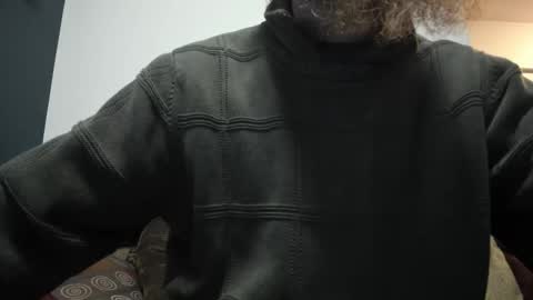 Snapshot of sexymountainman420 chatting on November 3, 7:53 am Sexymountainman420 online show from November 3, 7:53 am