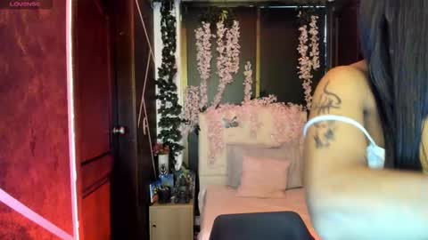 N A F online show from September 10, 7:36 pm