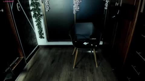 N A F online show from November 1, 7:16 pm