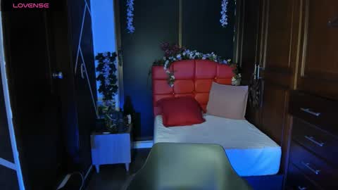 N A F online show from January 10, 7:15 pm