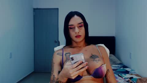 Natalia Duran online show from December 7, 6:26 pm