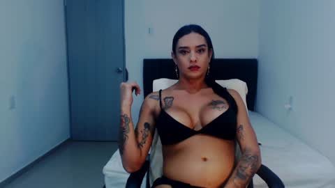 Natalia Duran online show from January 16, 5:32 am