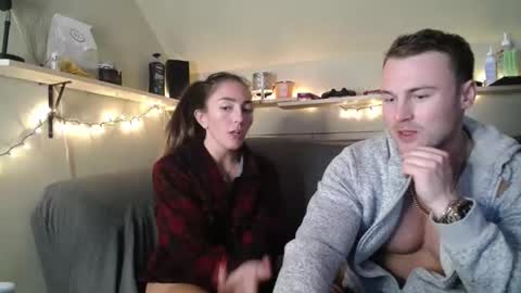 Snapshot of sexynymphocpl chatting on December 8, 6:22 am Royal Duo online show from December 8, 6:22 am