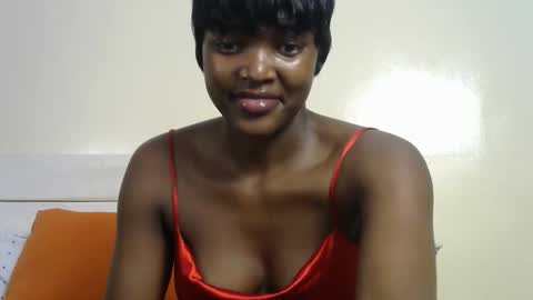 Snapshot of sexypetite_lee chatting on November 17, 6:52 am Lee online show from November 17, 6:52 am