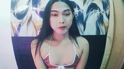 sexypetiteraine online show from April 28, 2:22 pm