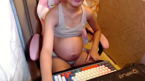 Snapshot of sexypinayirish chatting on February 14, 7:38 am IRISH online show from February 14, 7:38 am